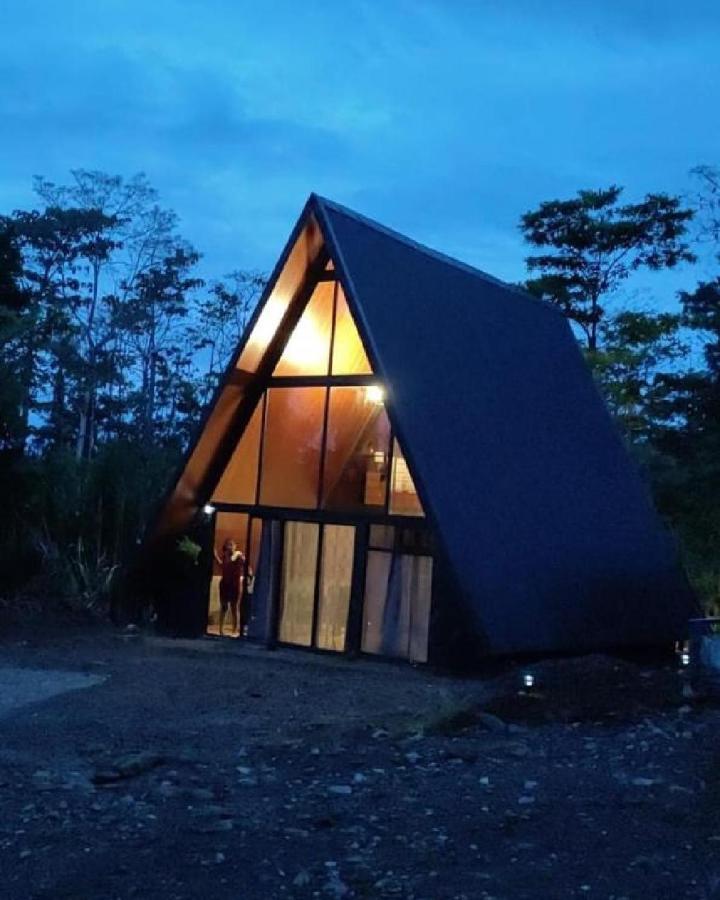 Yarumo Lodge, Rio Celeste Black Chalets 比加瓜 外观 照片